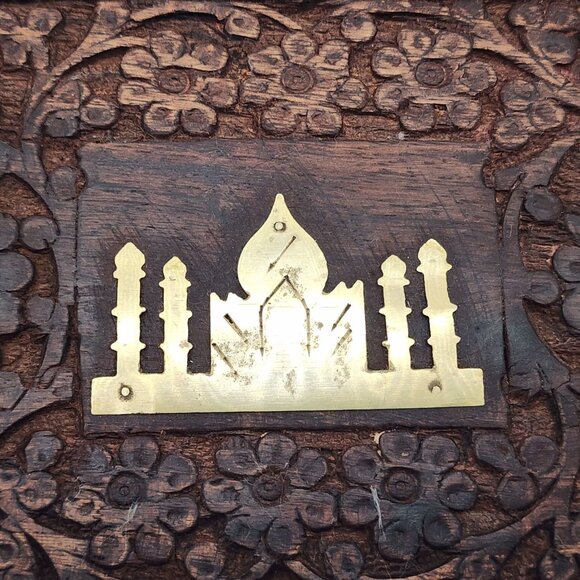 Hand Carved Wooden Trinket Jewelry Box With Brass Taj Mahal Vintage VTG - Picture 2 of 9